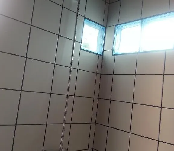 Nyaraló Anagato *
